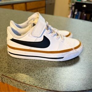 Nike Court Legacy Sneakers Size 11